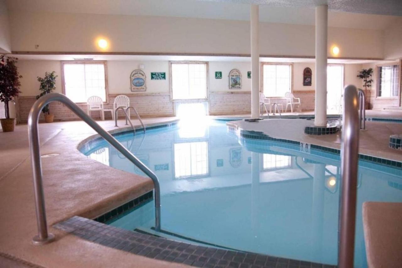 Baymont By Wyndham Mequon Milwaukee Area Hotel Kültér fotó